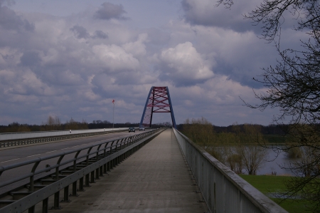 Brücke über die Elbe