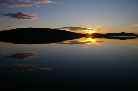 Sonnenumgang am Inarijärvi