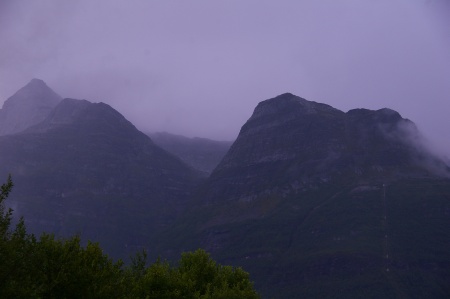 Berge im Nebel