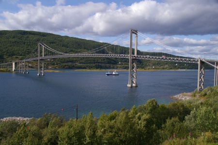 Brücke nach Hinnöya